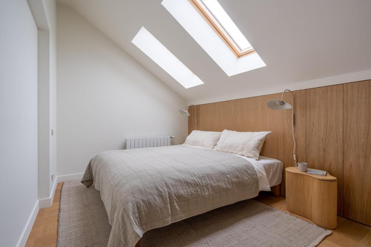 Bright Designer Apartment In City Centre Riga Esterno foto